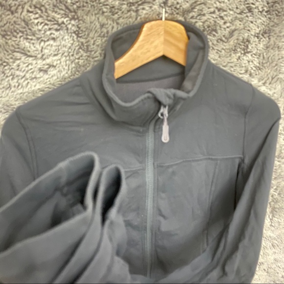 Lululemon Tadasana Mesh Back Jacket - Picture 4 of 9